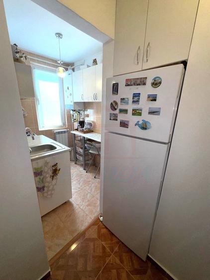 Apartament cu 2 camere semidecomandat în Sud