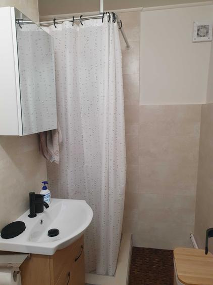 Garsonieră semidecomandată în Casa Cărții