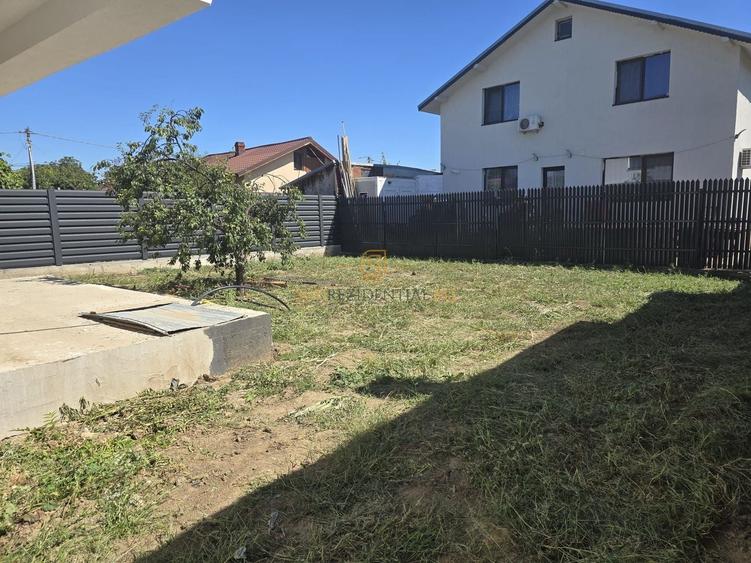 Casă individuală cu 4 camere cu Canalizare în Berceni