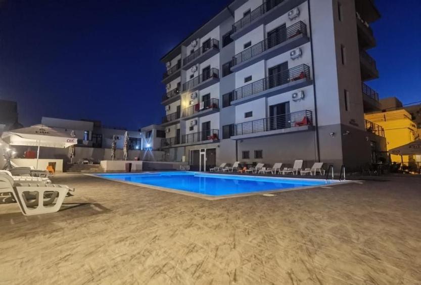 Proprietate specială, de 1,100 mp, în Exterior Nord