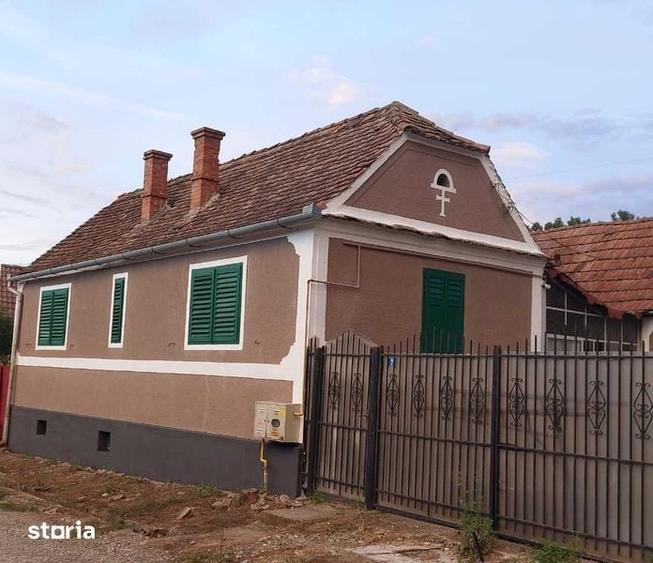 Casă cu 4 camere cu Teren 120 Mp în Slimnic