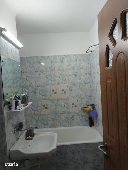 Apartament cu 2 camere decomandat în Republicii
