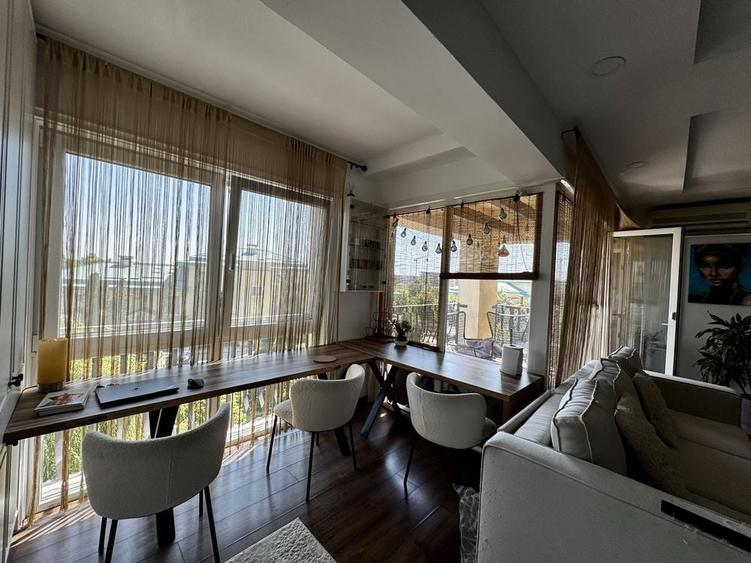 Apartament cu 3 camere semidecomandat în Ștefăneștii de Jos