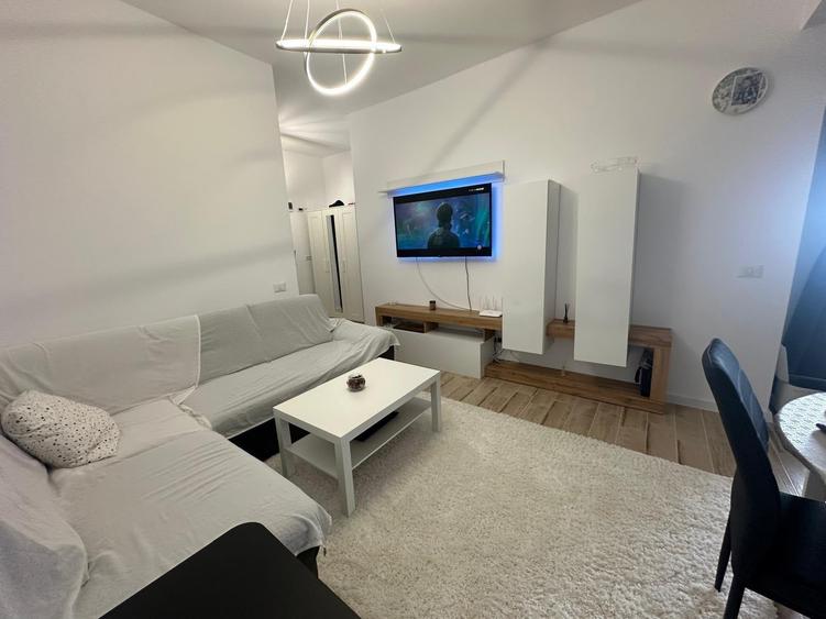 Apartament cu 3 camere circular în Theodor Pallady