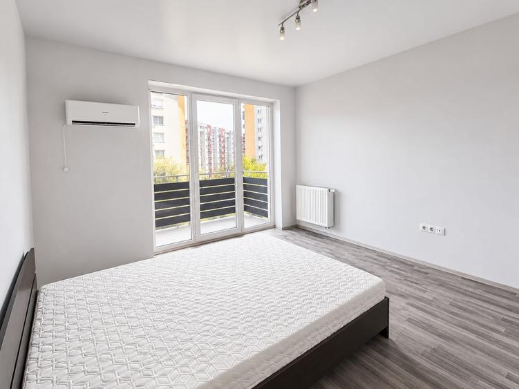 Apartament cu 3 camere decomandat în Avantgarden