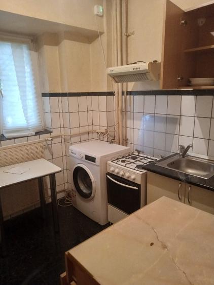 Garsonieră decomandată în Unirii