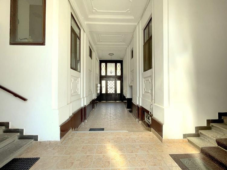 Apartament in imobil istoric - zona Baile Neptun - 23
