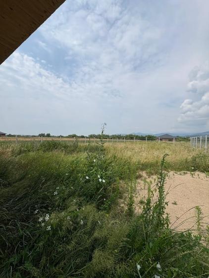 Casă individuală cu 4 camere cu Teren 700 Mp în Recea