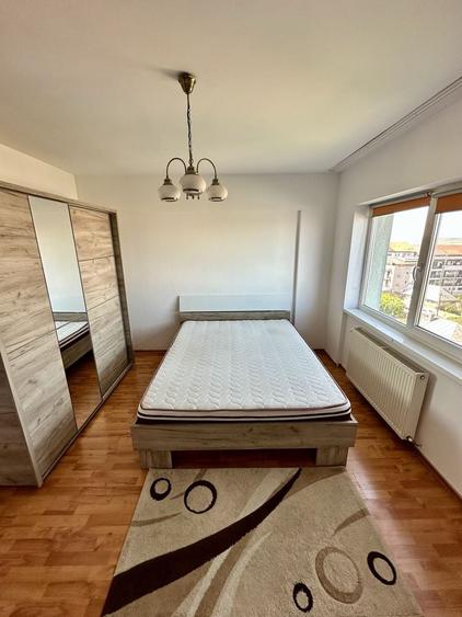 Apartament cu 2 camere decomandat în Sfântu Ilie