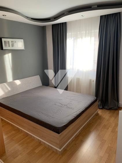 Apartament cu 3 camere decomandat, mobilat în Calea Dumbrăvii