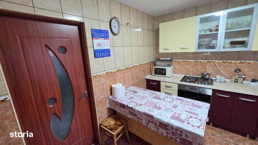 Casă cu 4 camere cu Teren 1000 Mp în Independența