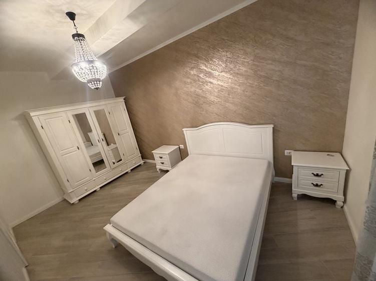 Apartament cu 3 camere decomandat în Dumbrăvița