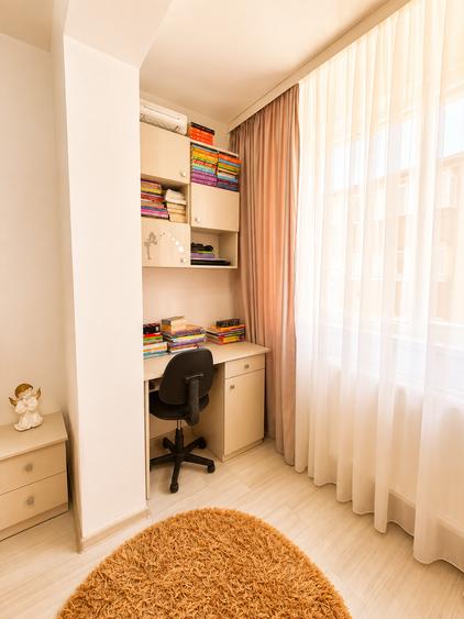 Apartament cu 2 camere decomandat în Berceni