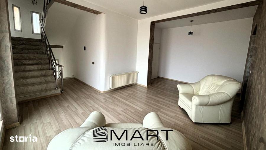 Casă cu 7 camere cu Teren 580 Mp în Ștrand