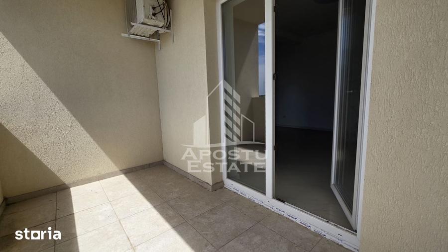 Apartament cu 3 camere în Torontalului — fotografia 3