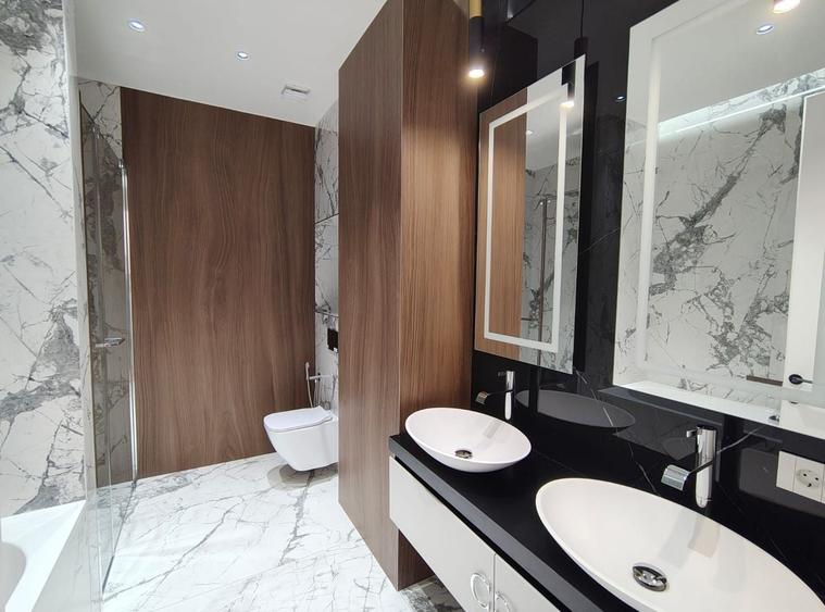 Apartament cu 4 camere în Băneasa