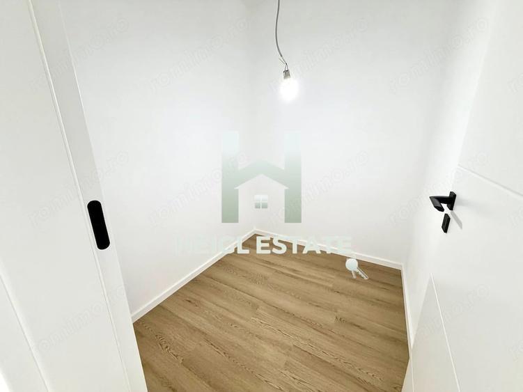 Apartament cu 4 camere decomandat în Giroc