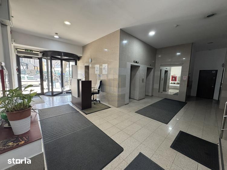 Spațiu comercial, de 1,250 mp, în Dacia