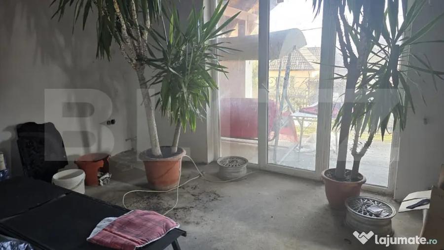 Casă cu 5 camere cu Teren 494 Mp în Unio