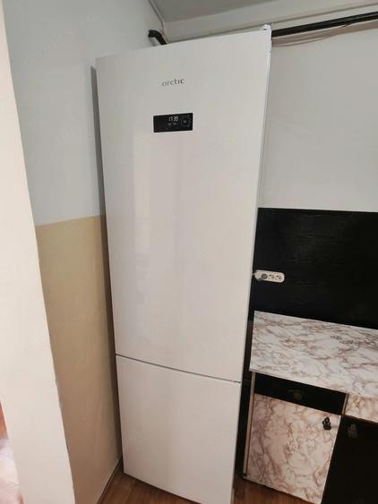 Apartament cu 2 camere decomandat în 1 Mai