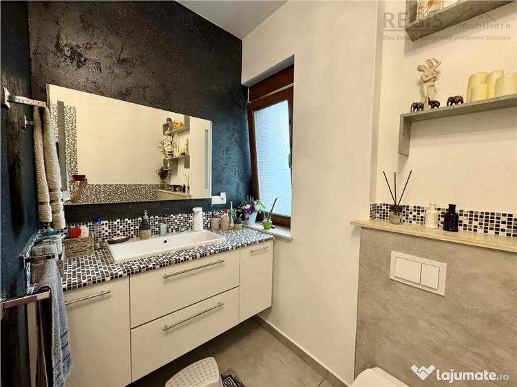 Casă cu 5 camere cu Teren 750 Mp în Lunca Calnicului