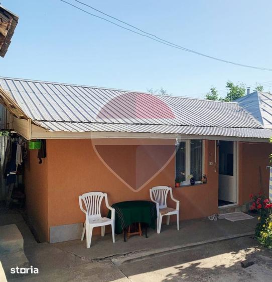 Casă cu 3 camere cu Teren 1043 Mp în Dochia