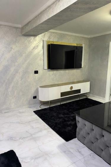 Apartament cu 2 camere semidecomandat în Exterior Vest