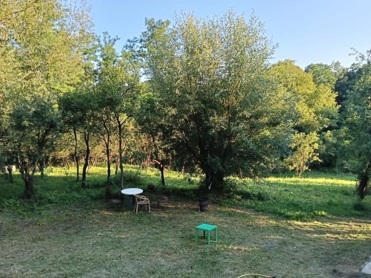Casă individuală cu 4 camere cu Canalizare în Central