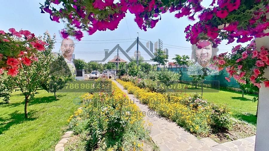 Casă individuală cu 5 camere cu Canalizare în Periferie