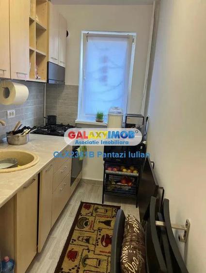 Apartament cu 2 camere semidecomandat, mobilat în Gorjului