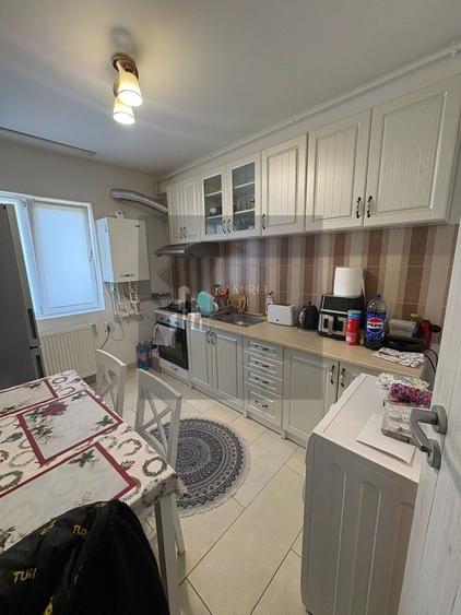 Apartament cu 2 camere decomandat, mobilat în Giurgiului