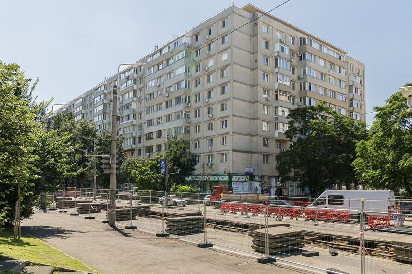 Apartament cu 2 camere semidecomandat, mobilat în Gara de Nord