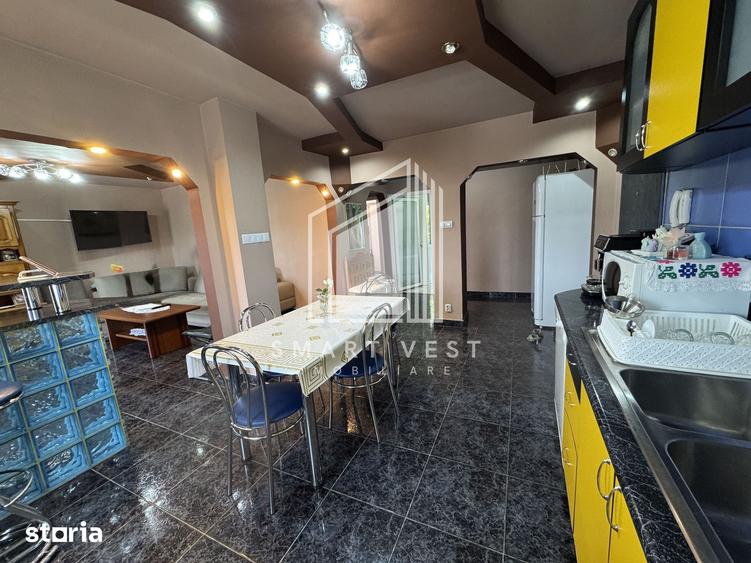 Apartament cu 4 camere decomandat în Micro 16