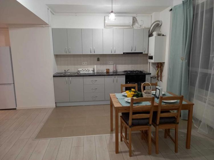 Apartament cu 2 camere semidecomandat, mobilat în Lujerului