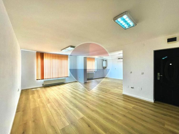 Apartament cu 2 camere decomandat în Calea Dumbrăvii
