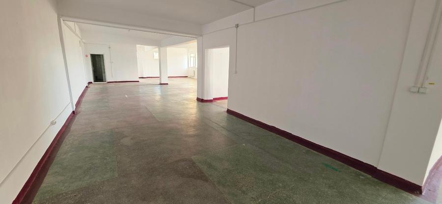 Spațiu comercial, de 620 mp, în Sud