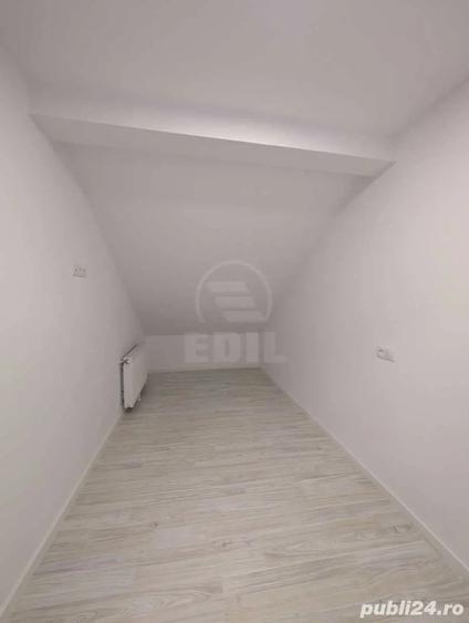 Apartament cu 4 camere semidecomandat în Central