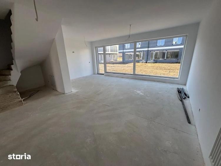 Casă cu 4 camere cu Teren 414 Mp în Rășinari