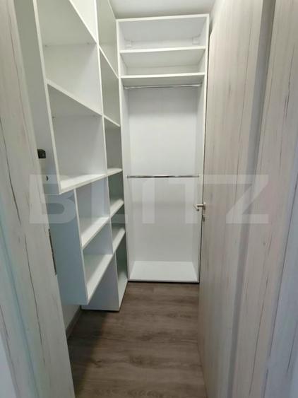 Apartament cu 2 camere decomandat, mobilat în Tractorul