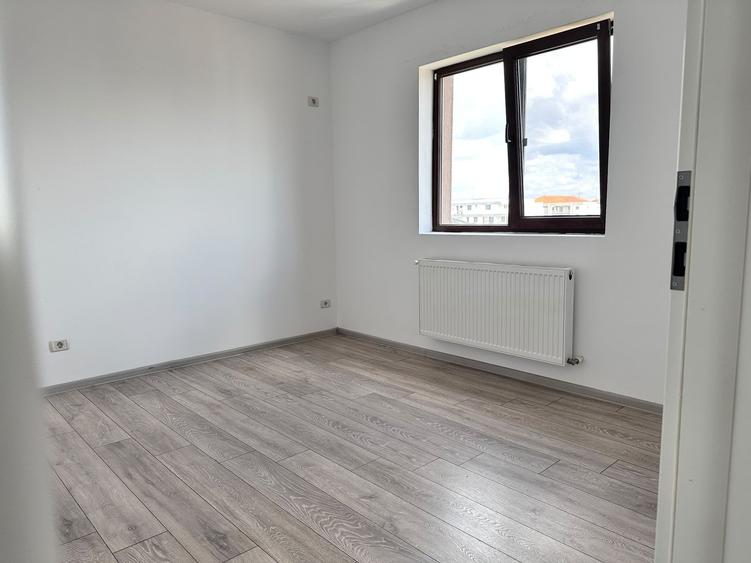Apartament cu 3 camere în Dobroești