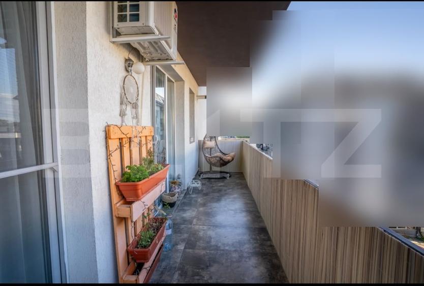 Apartament cu 3 camere semidecomandat, mobilat în Florești