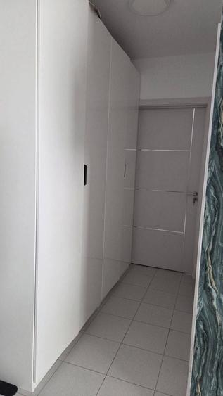 Apartament cu 3 camere decomandat, mobilat în Păcii
