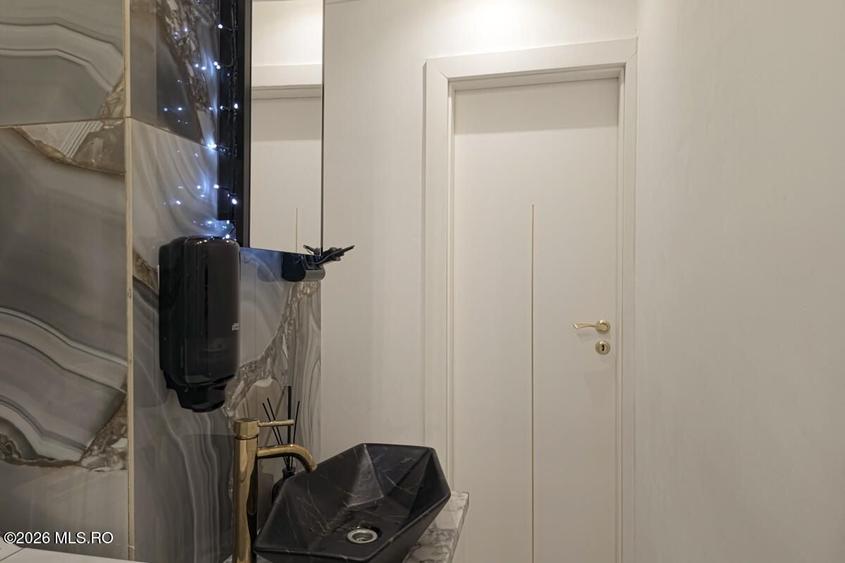 Apartament cu 2 camere nedecomandat, mobilat în Spitalul Județean