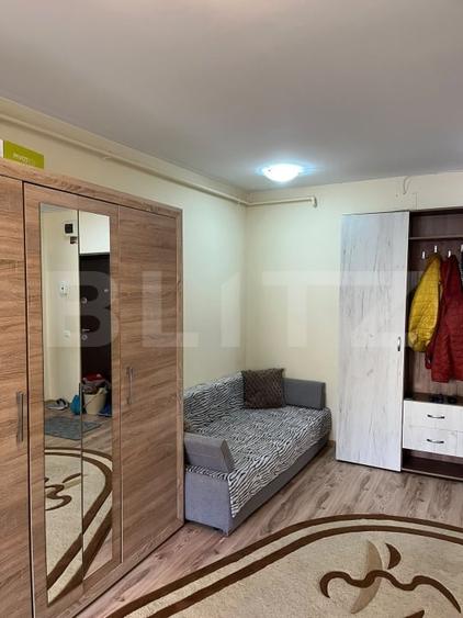Apartament cu 2 camere semidecomandat, mobilat în Florești