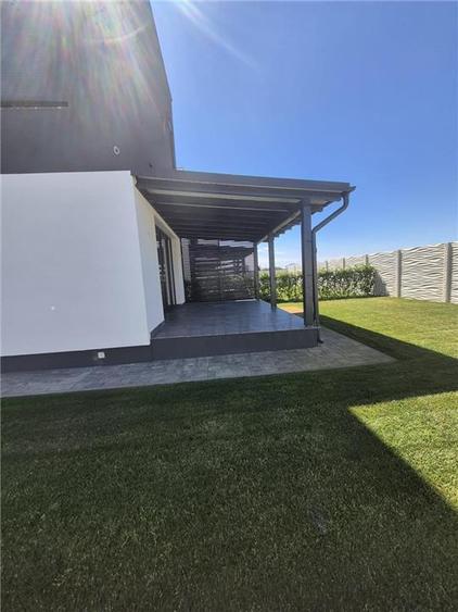 Duplex cu 5 camere cu Canalizare în Moșnița Nouă