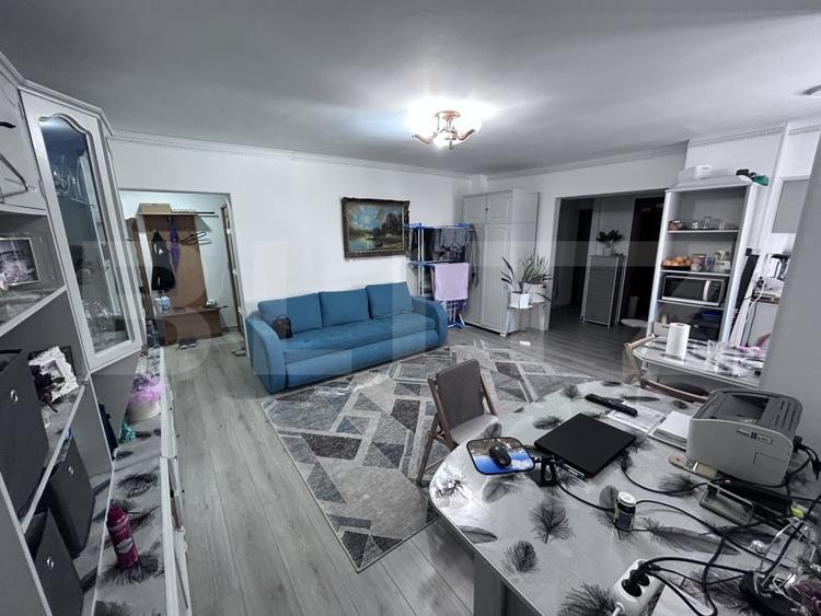 Apartament cu 2 camere decomandat, mobilat în Sud