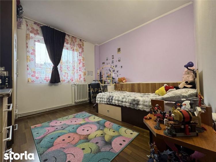 Apartament cu 2 camere semidecomandat, mobilat în Mircea cel Bătrân