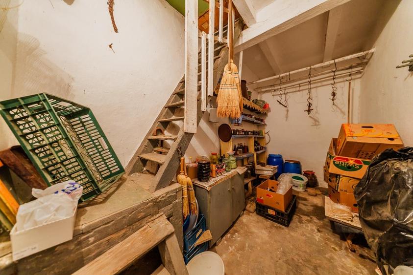 Casă individuală cu 5 camere cu Teren 2189 Mp în Șeitin