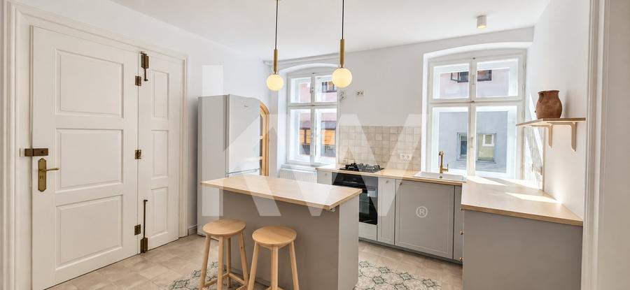 Apartament cu 2 camere nedecomandat, mobilat în Central