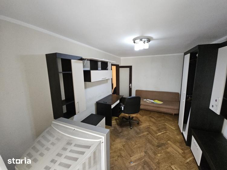 Apartament cu 4 camere decomandat în Mănăștur